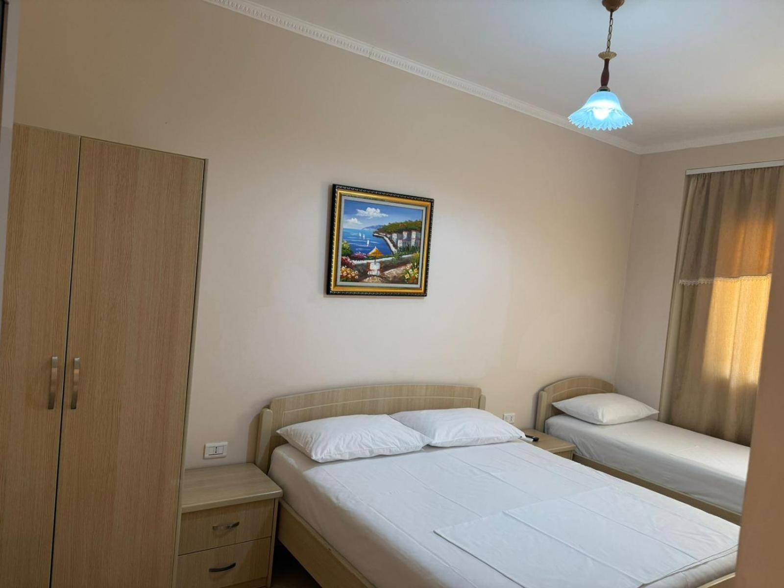 Hotel Sunny Jonufer Radhimë